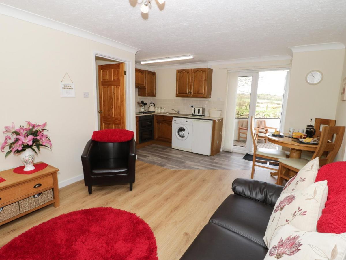 Bodegri Cottage Llanfflewyn 외부 사진