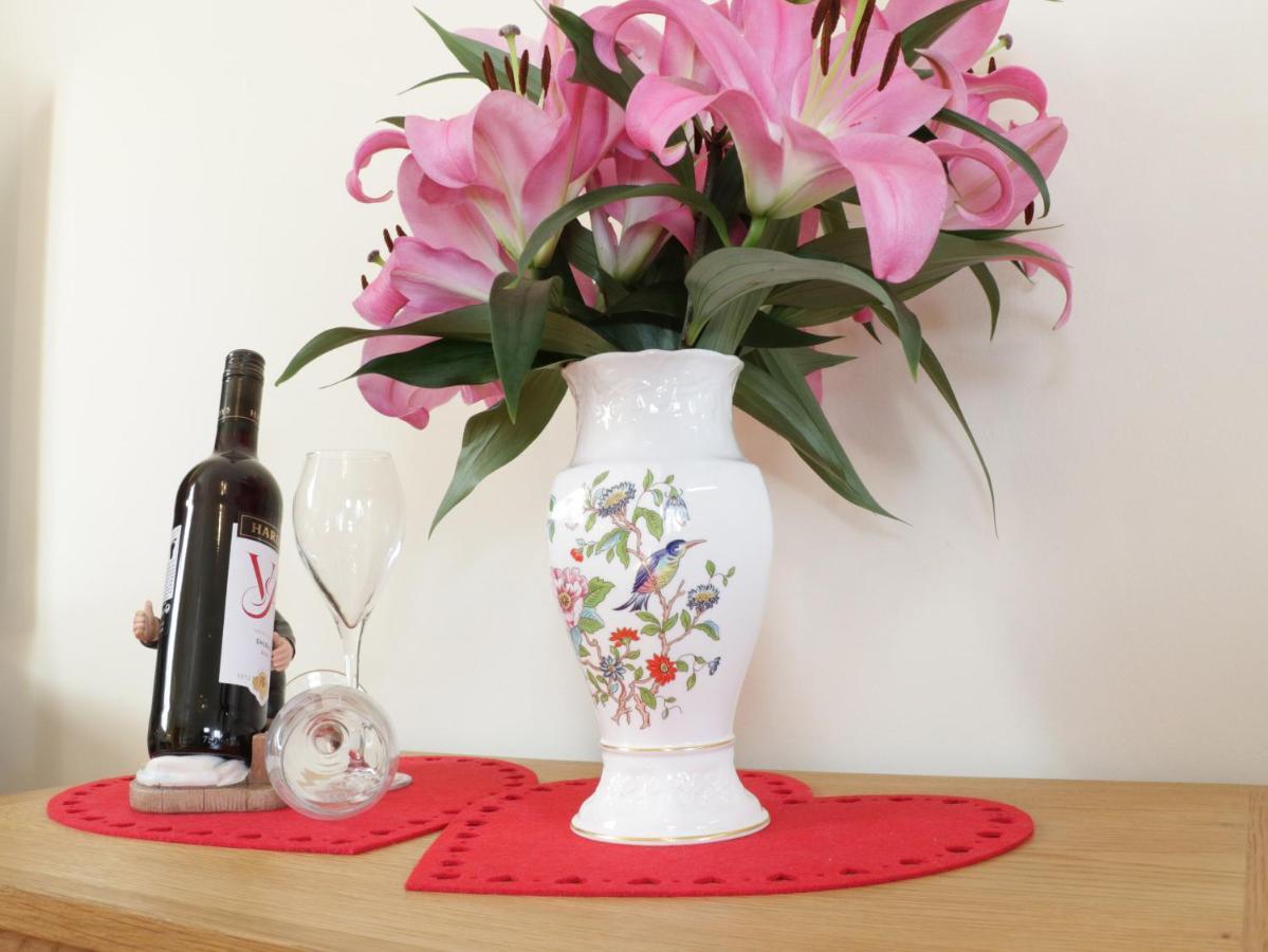 Bodegri Cottage Llanfflewyn 외부 사진