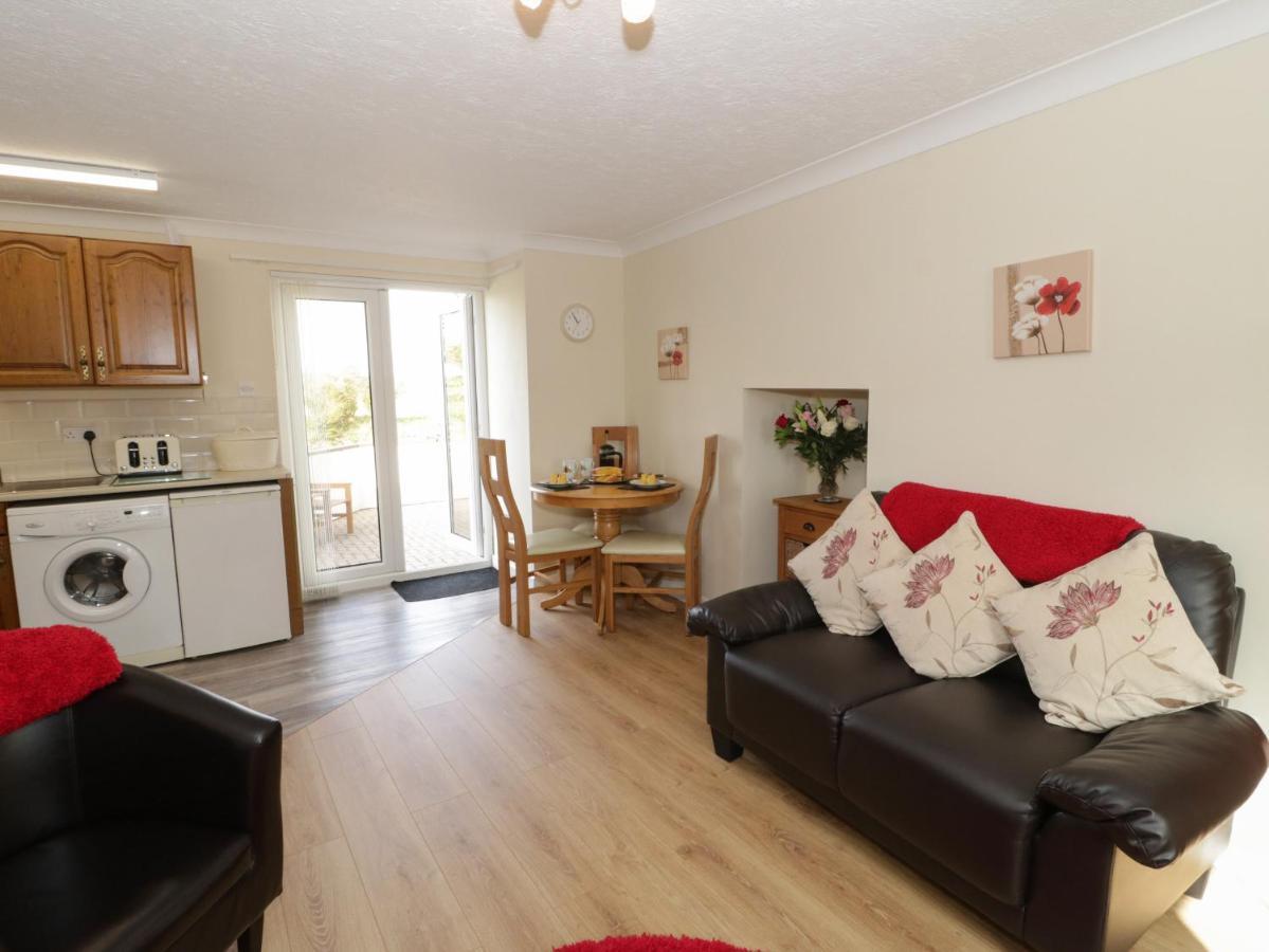 Bodegri Cottage Llanfflewyn 외부 사진