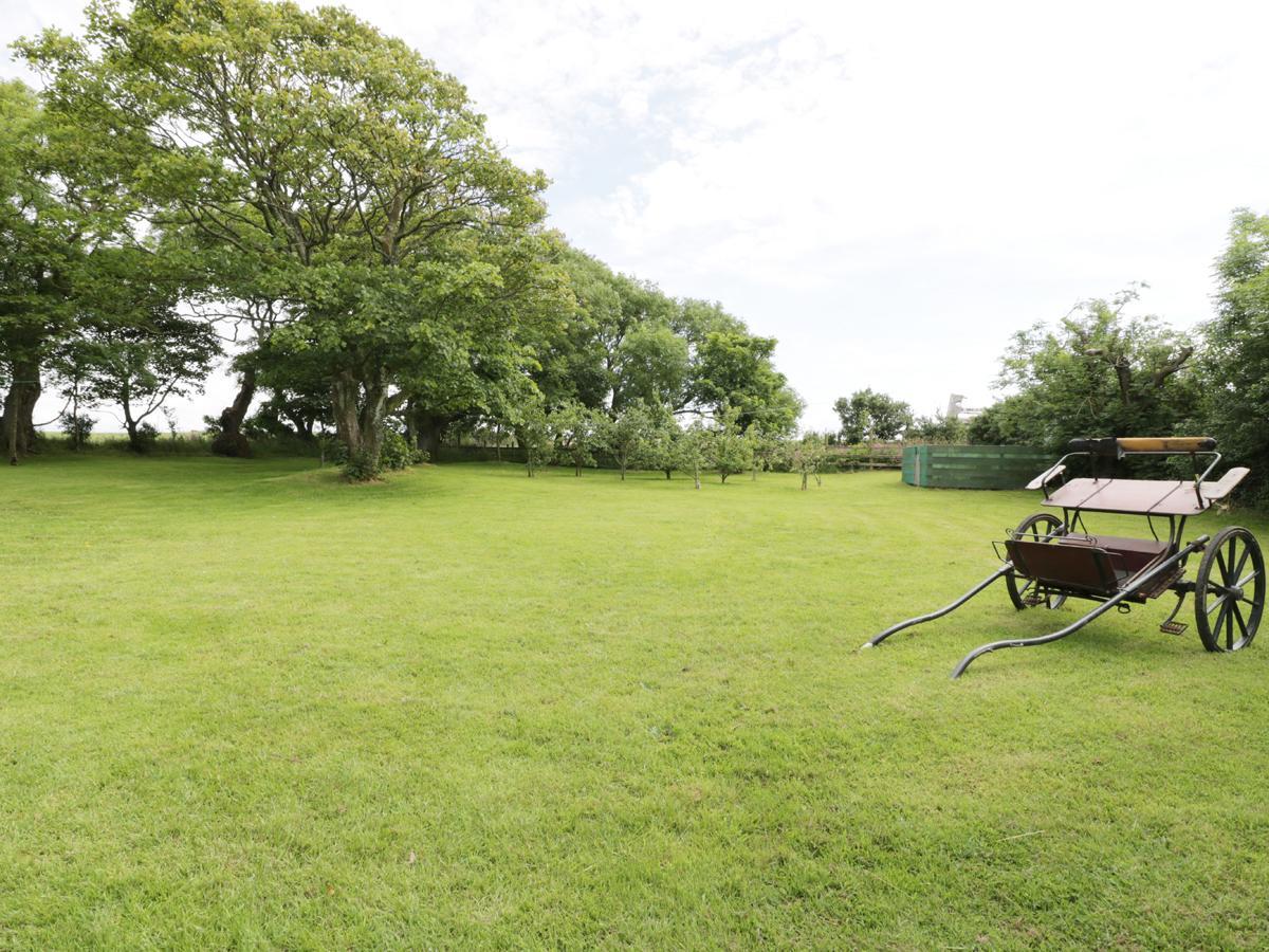 Bodegri Cottage Llanfflewyn 외부 사진
